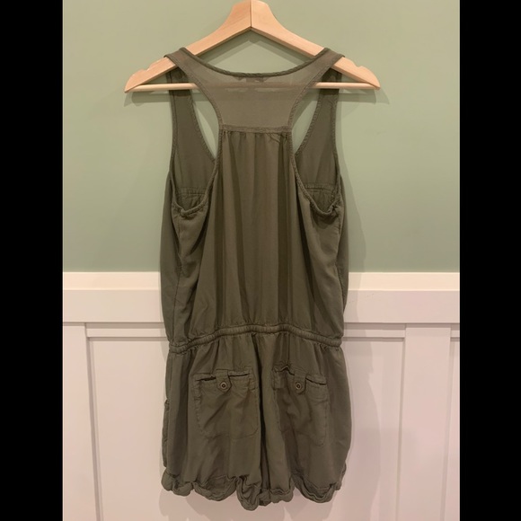 AMERICAN EAGLE romper💚 - Picture 2 of 4